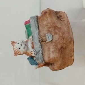 Cat figurines by Adorables Collection from Scotland